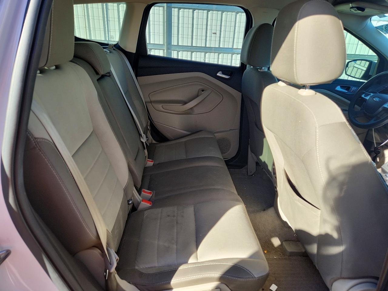 2016 FORD ESCAPE SE photo 11