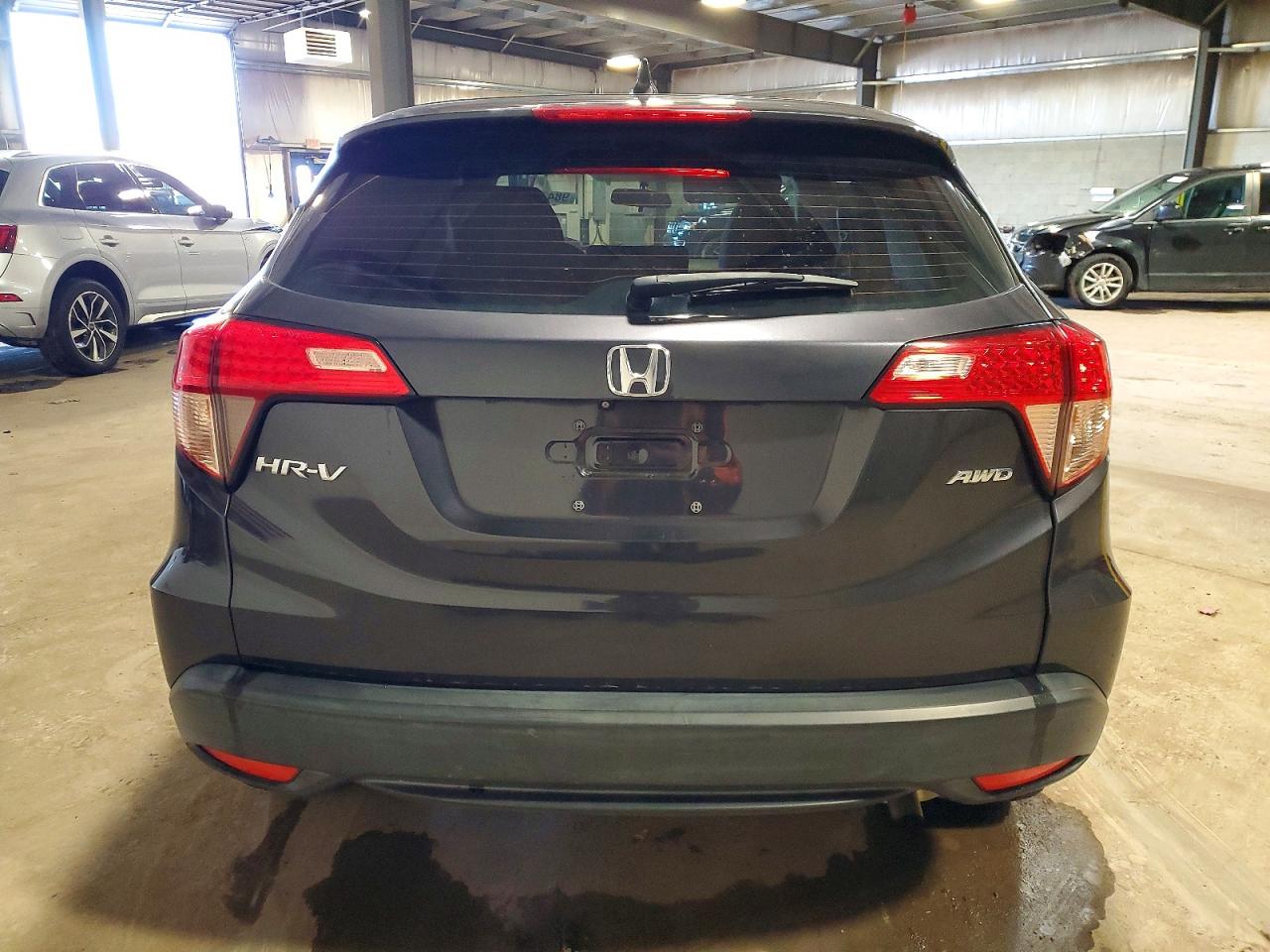 2016 HONDA HR-V LX photo 6