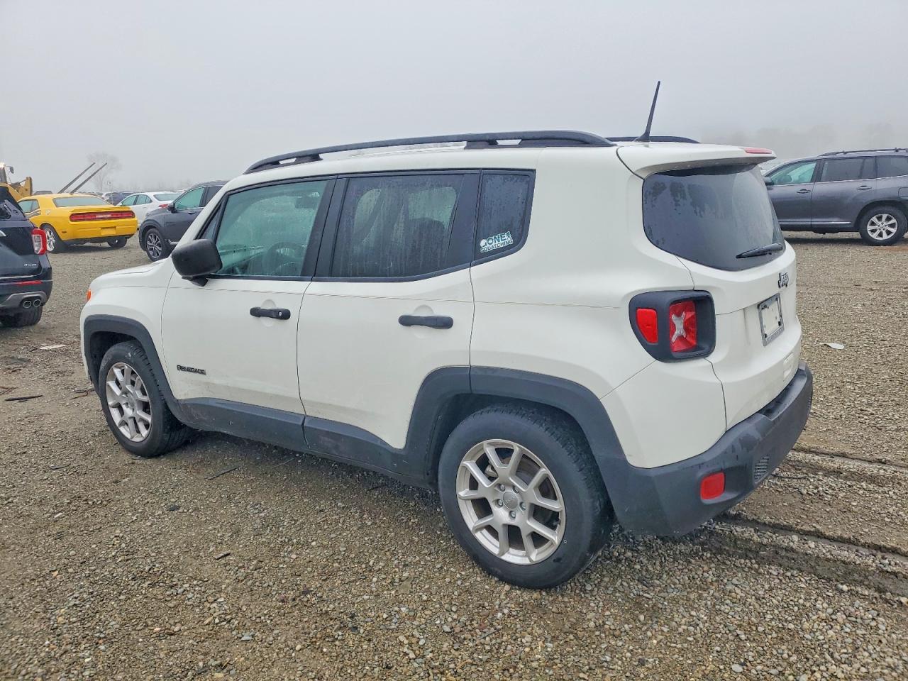 2019 JEEP RENEGADE SPORT photo 2