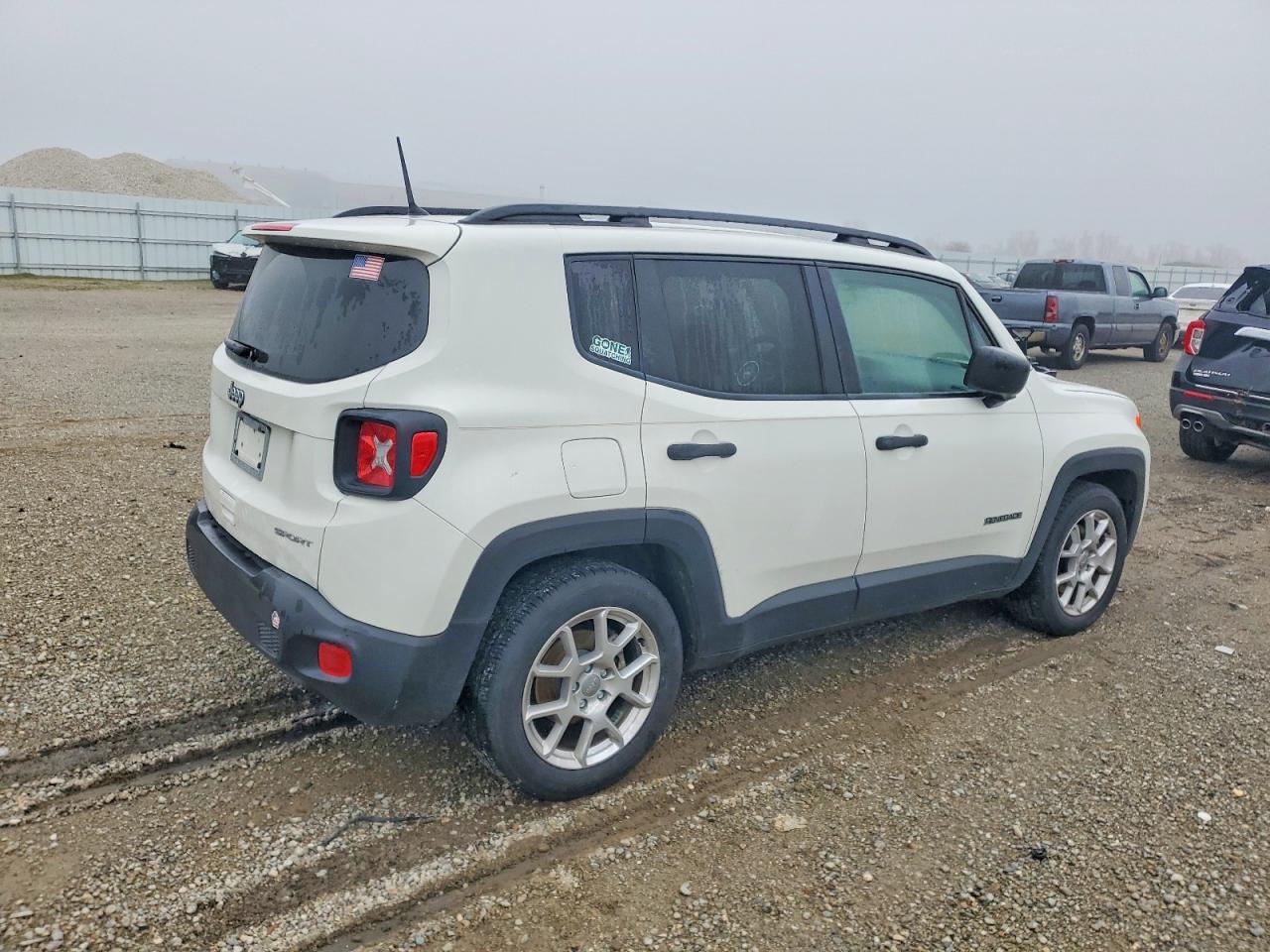 2019 JEEP RENEGADE SPORT photo 3