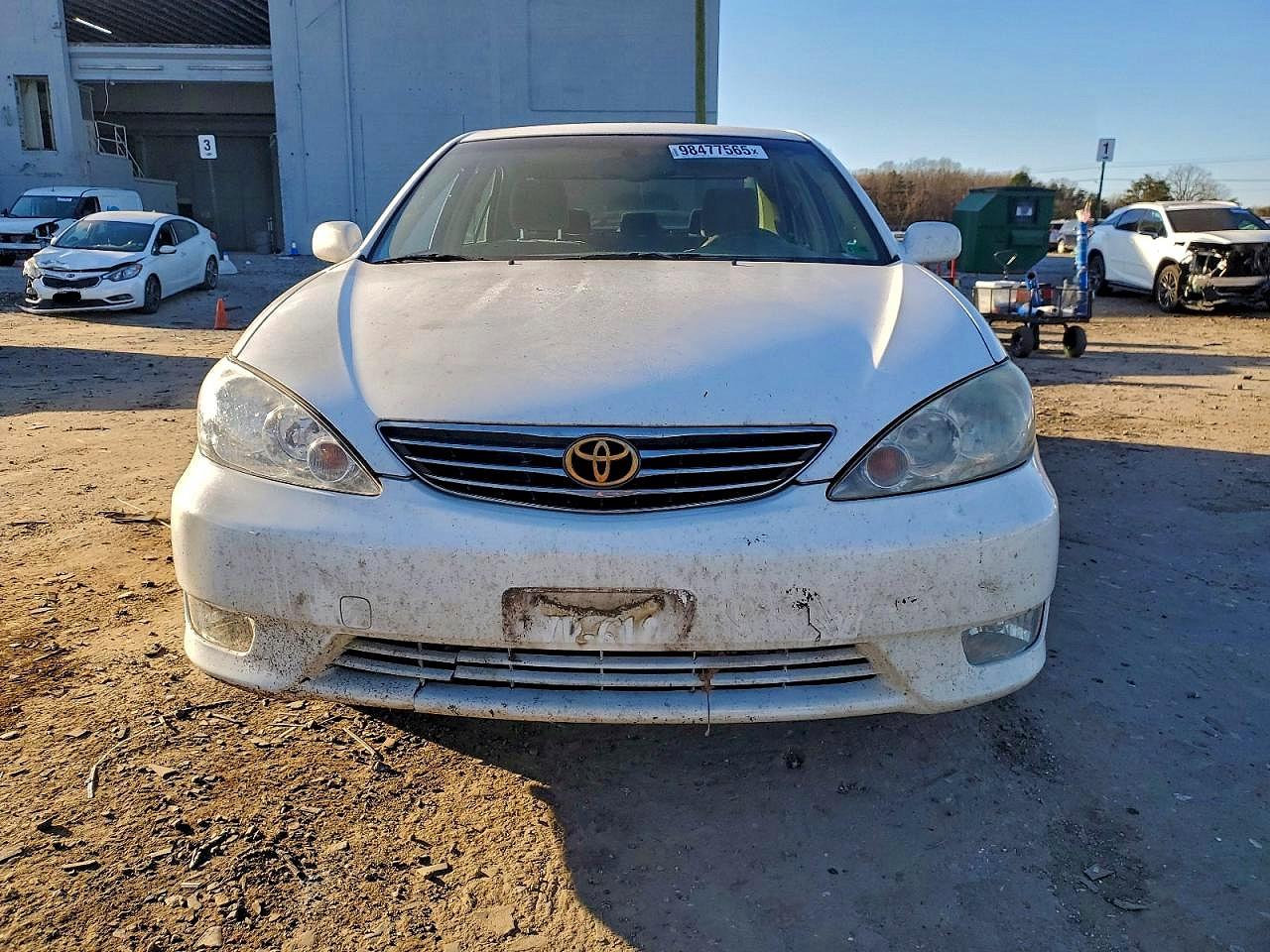 2005 TOYOTA CAMRY LE photo 5