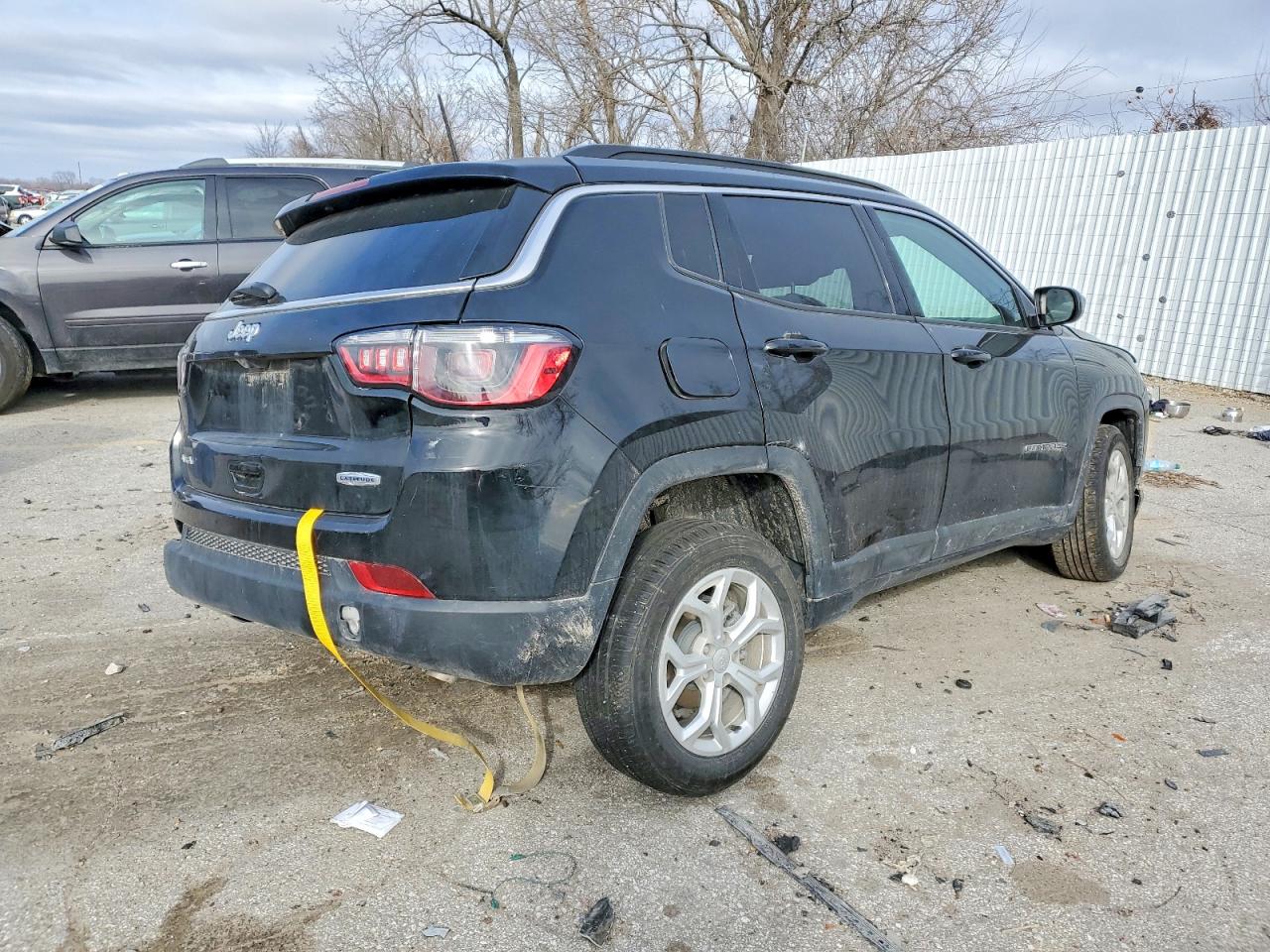 2024 JEEP COMPASS LATITUDE photo 5