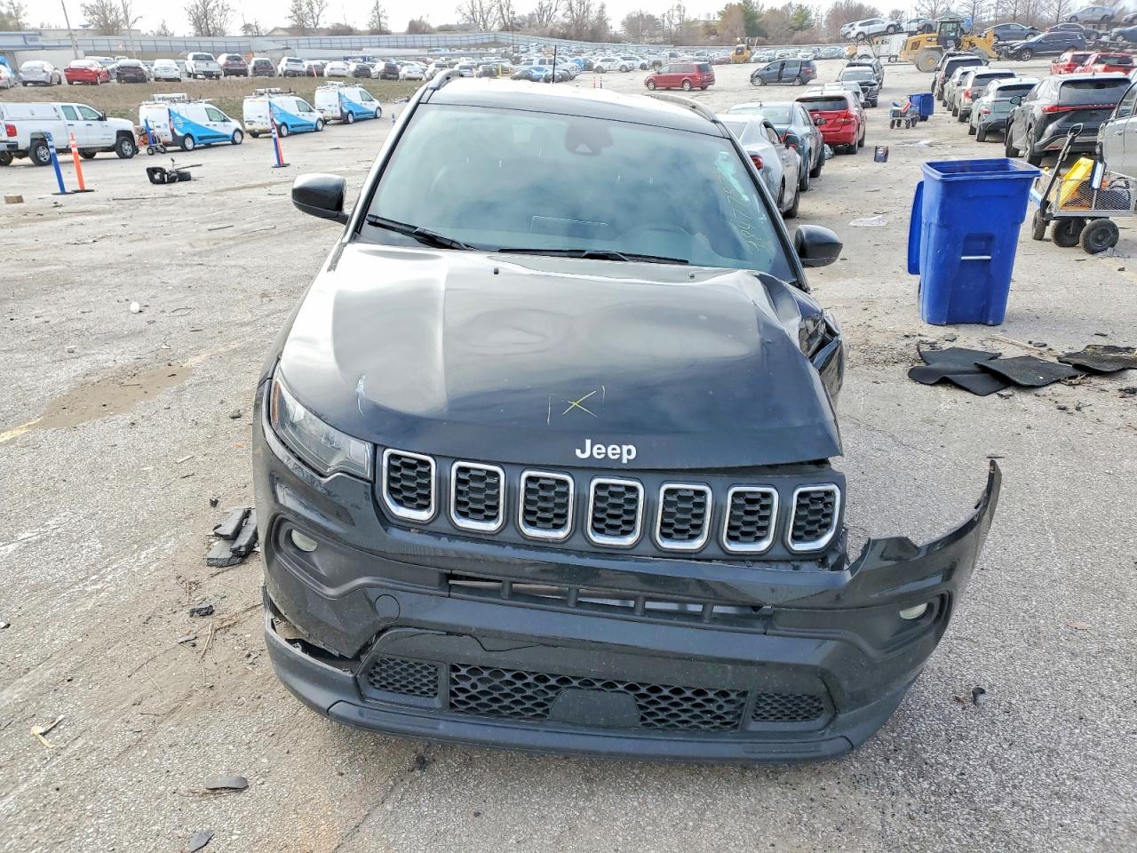 2024 JEEP COMPASS LATITUDE photo 9