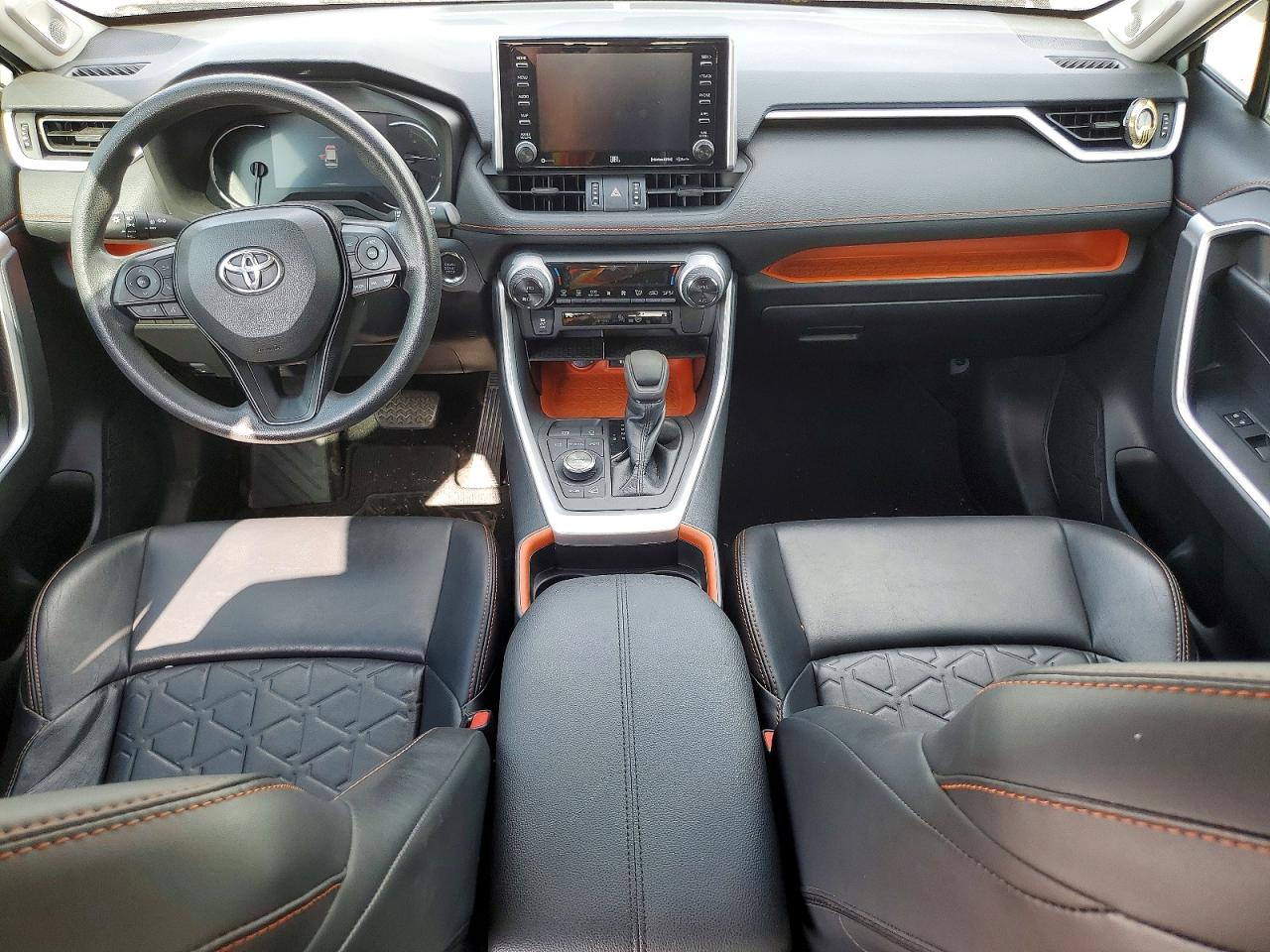 2019 TOYOTA RAV4 ADVENTURE photo 8