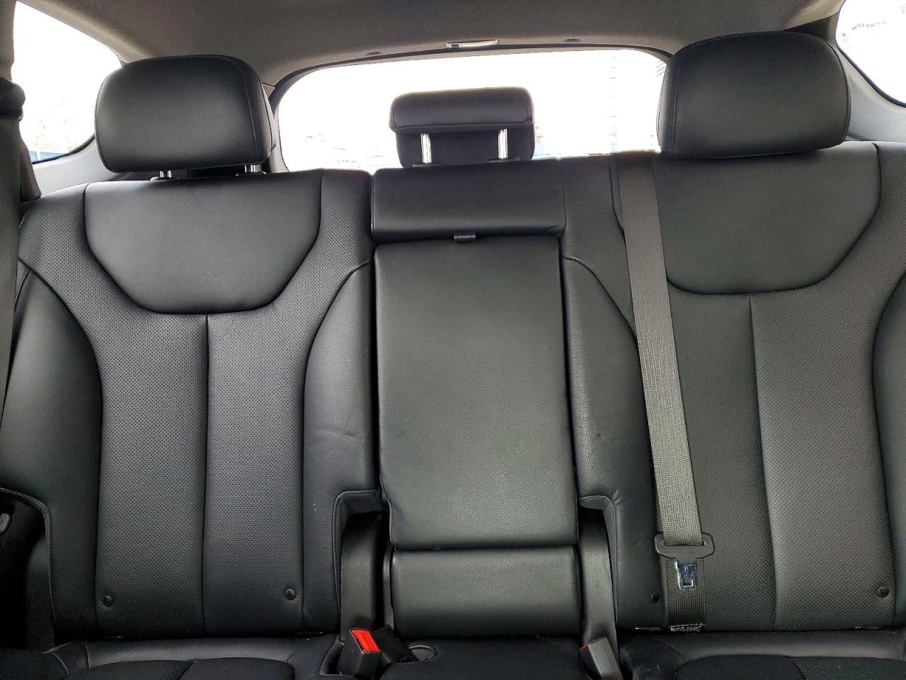 2019 HYUNDAI SANTA FE SEL photo 10