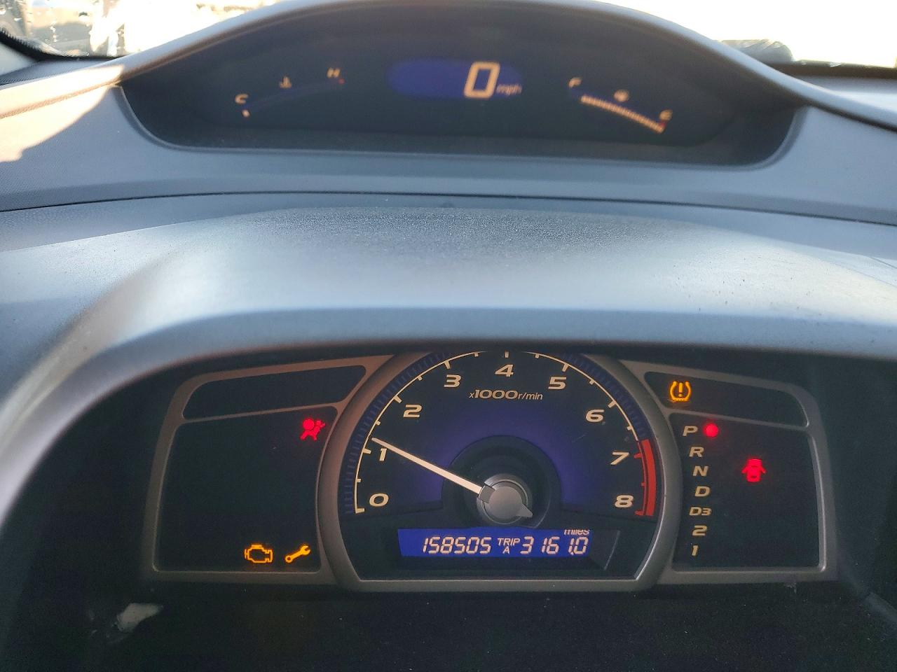 2010 HONDA CIVIC LX photo 9