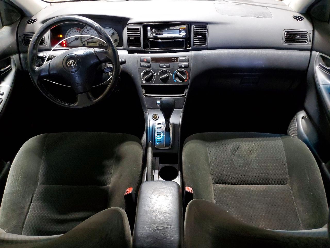 2005 TOYOTA COROLLA CE photo 8