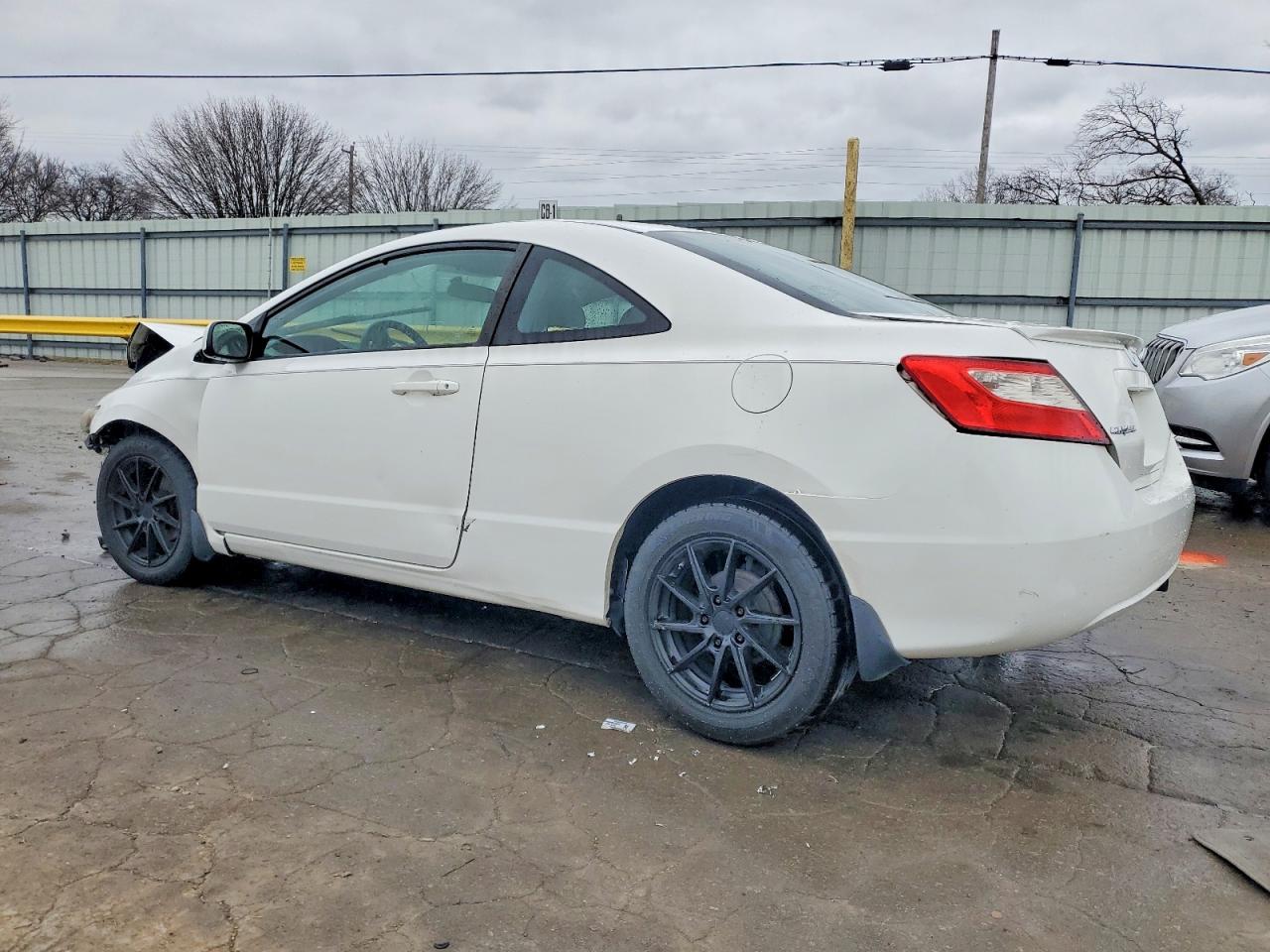 2010 HONDA CIVIC LX photo 2