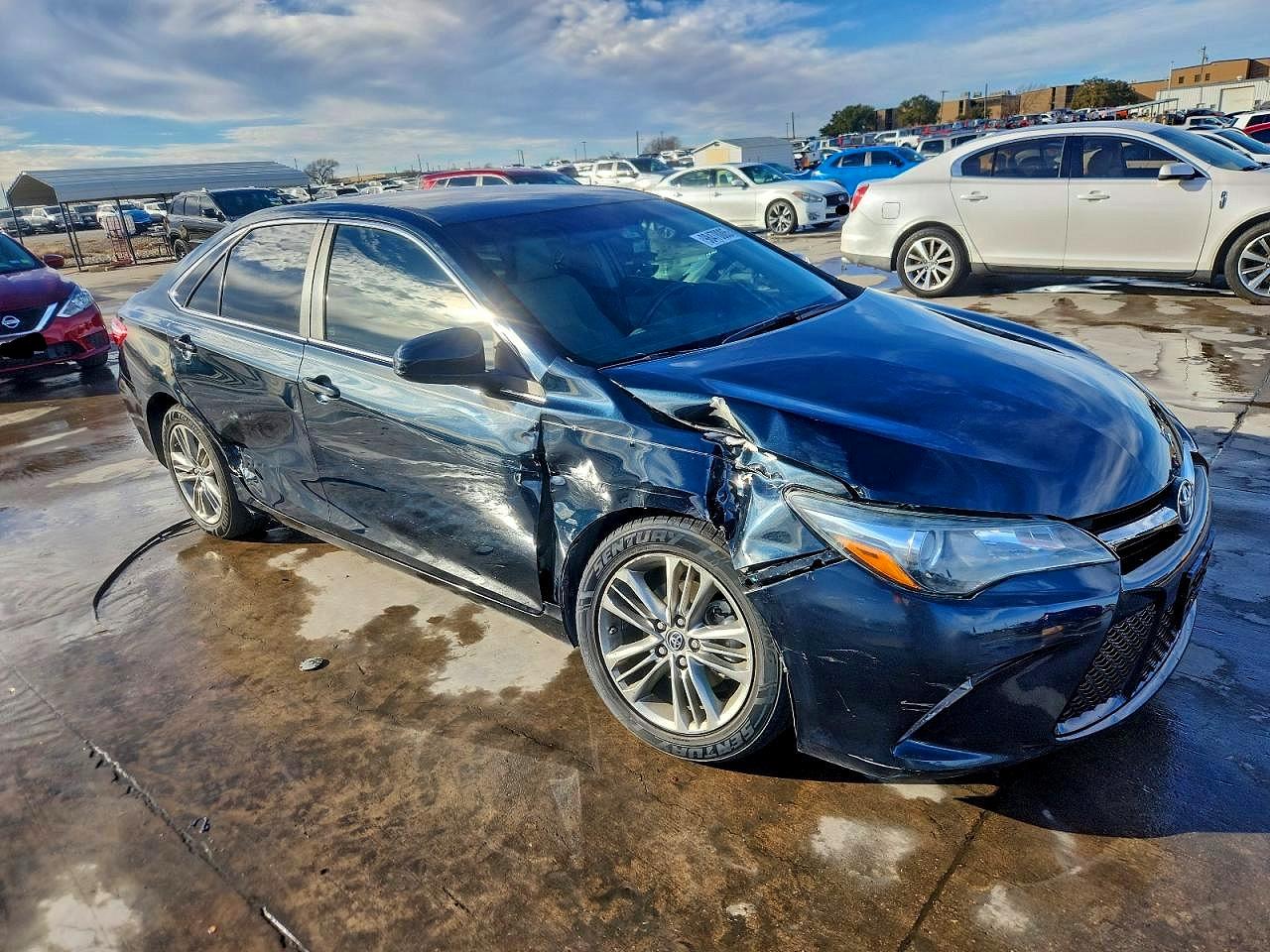 2016 TOYOTA CAMRY SE photo 7