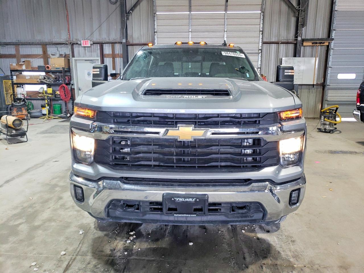 2025 CHEVROLET SILVERADO K3500 LT photo 9