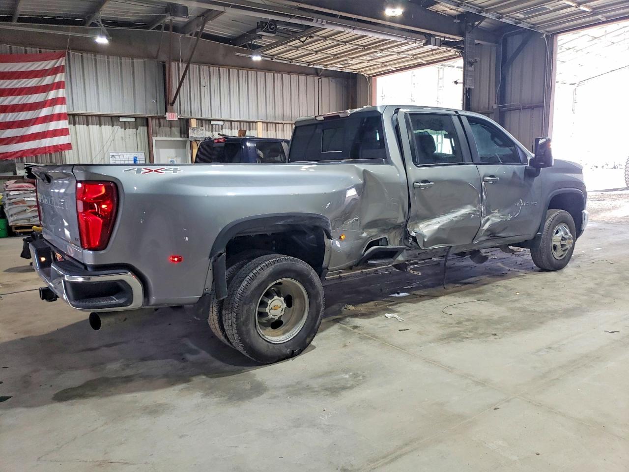 2025 CHEVROLET SILVERADO K3500 LT photo 5