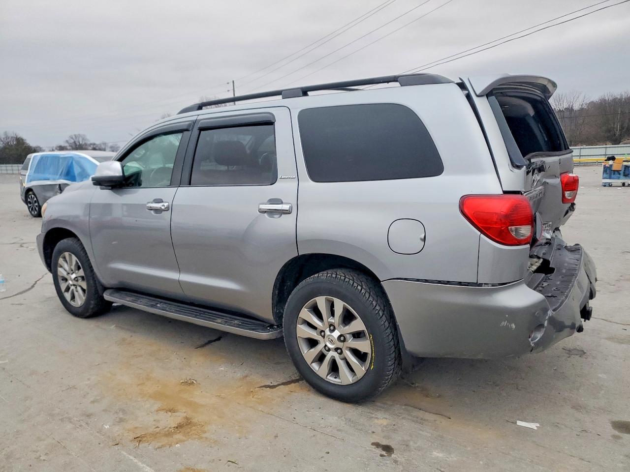 2011 TOYOTA SEQUOIA LIMITED photo 2