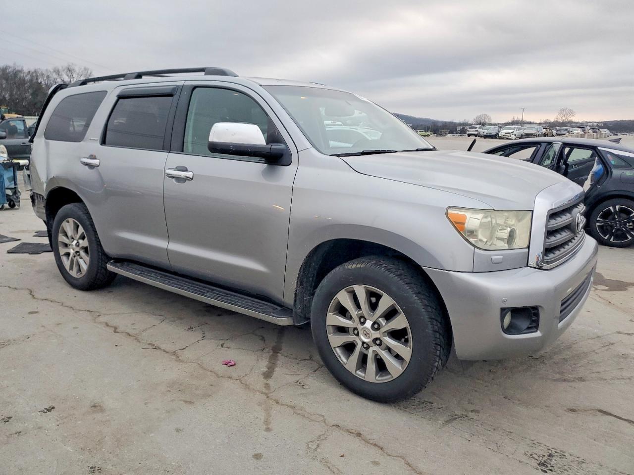 2011 TOYOTA SEQUOIA LIMITED photo 4