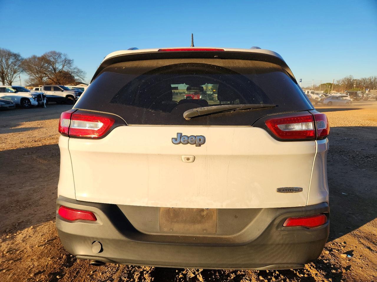 2015 JEEP CHEROKEE LATITUDE photo 16