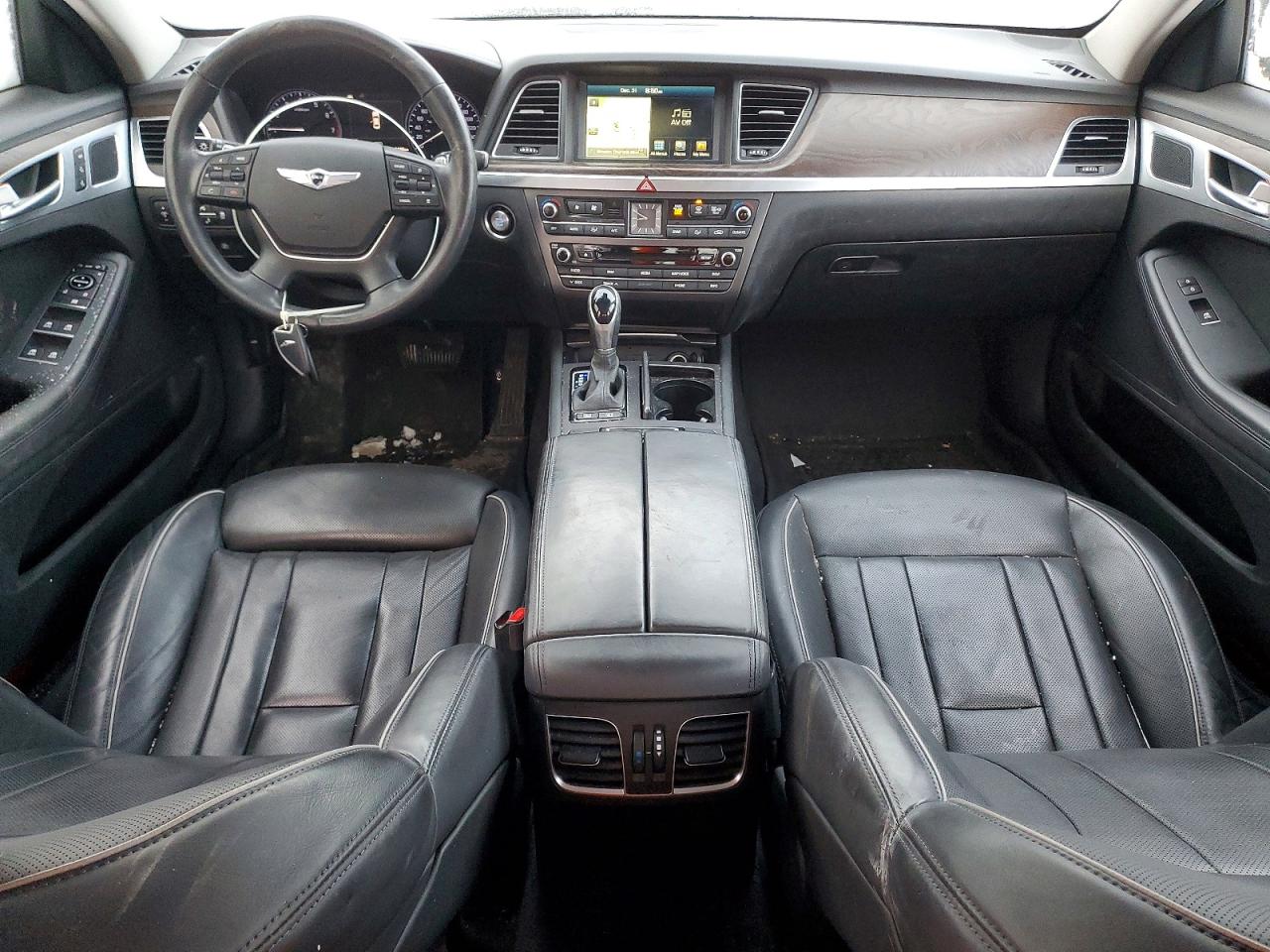 2015 HYUNDAI GENESIS 3.8L photo 8