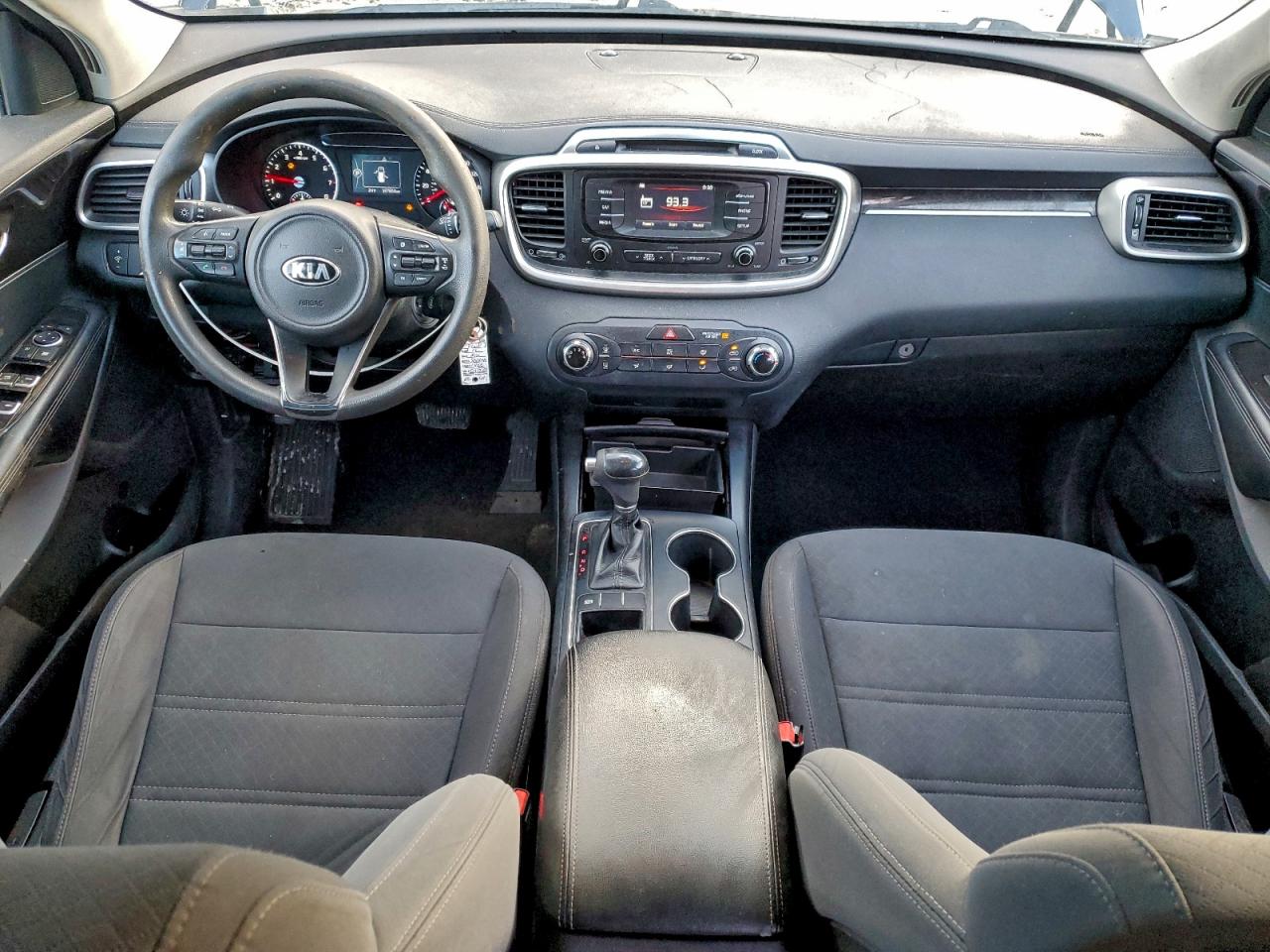 2016 KIA SORENTO LX photo 8