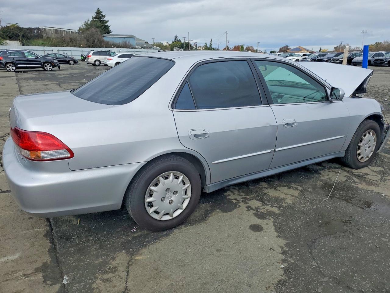 2002 HONDA ACCORD LX photo 3