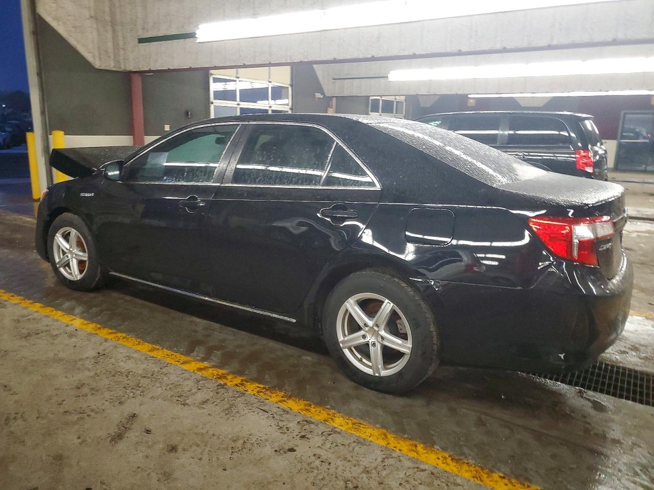 2012 TOYOTA CAMRY HYBRID photo 2