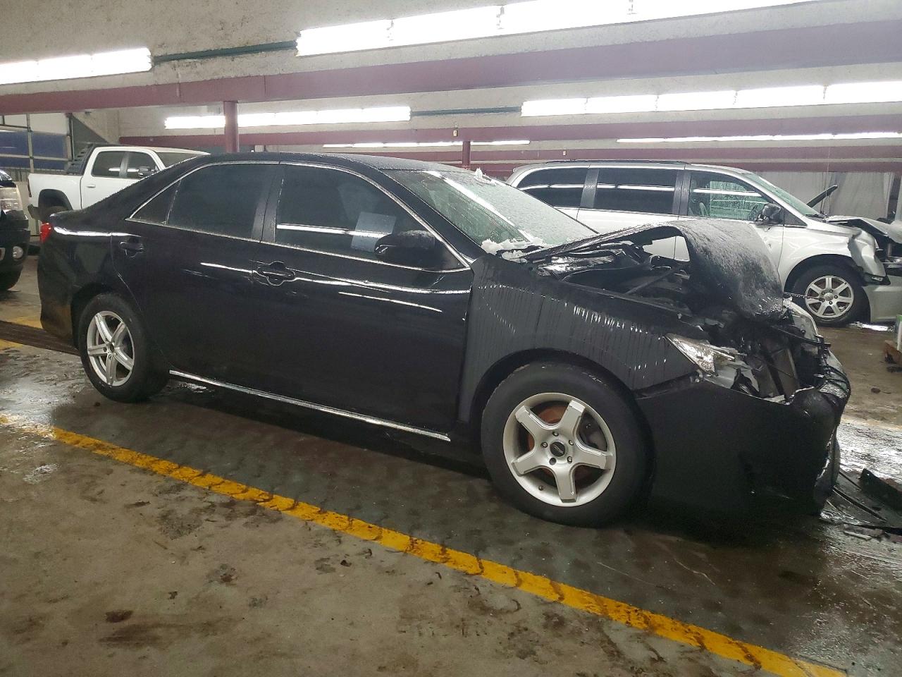 2012 TOYOTA CAMRY HYBRID photo 4