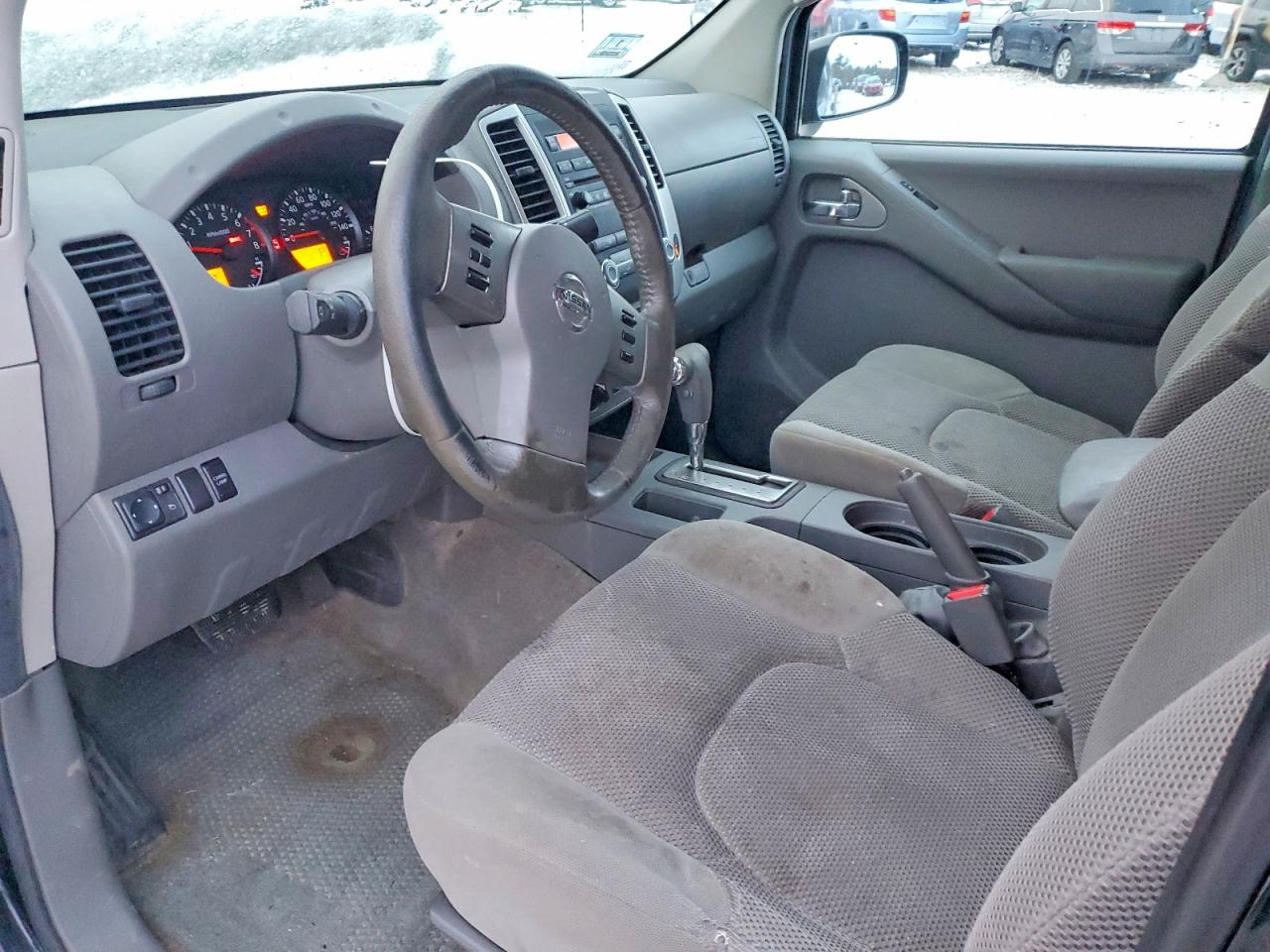 2011 NISSAN FRONTIER S photo 8