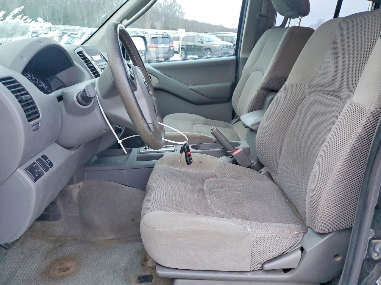 2011 NISSAN FRONTIER S photo 7