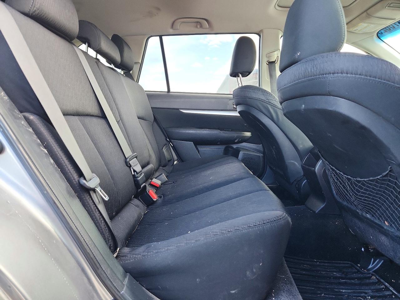 2011 SUBARU OUTBACK 2.5I PREMIUM photo 19