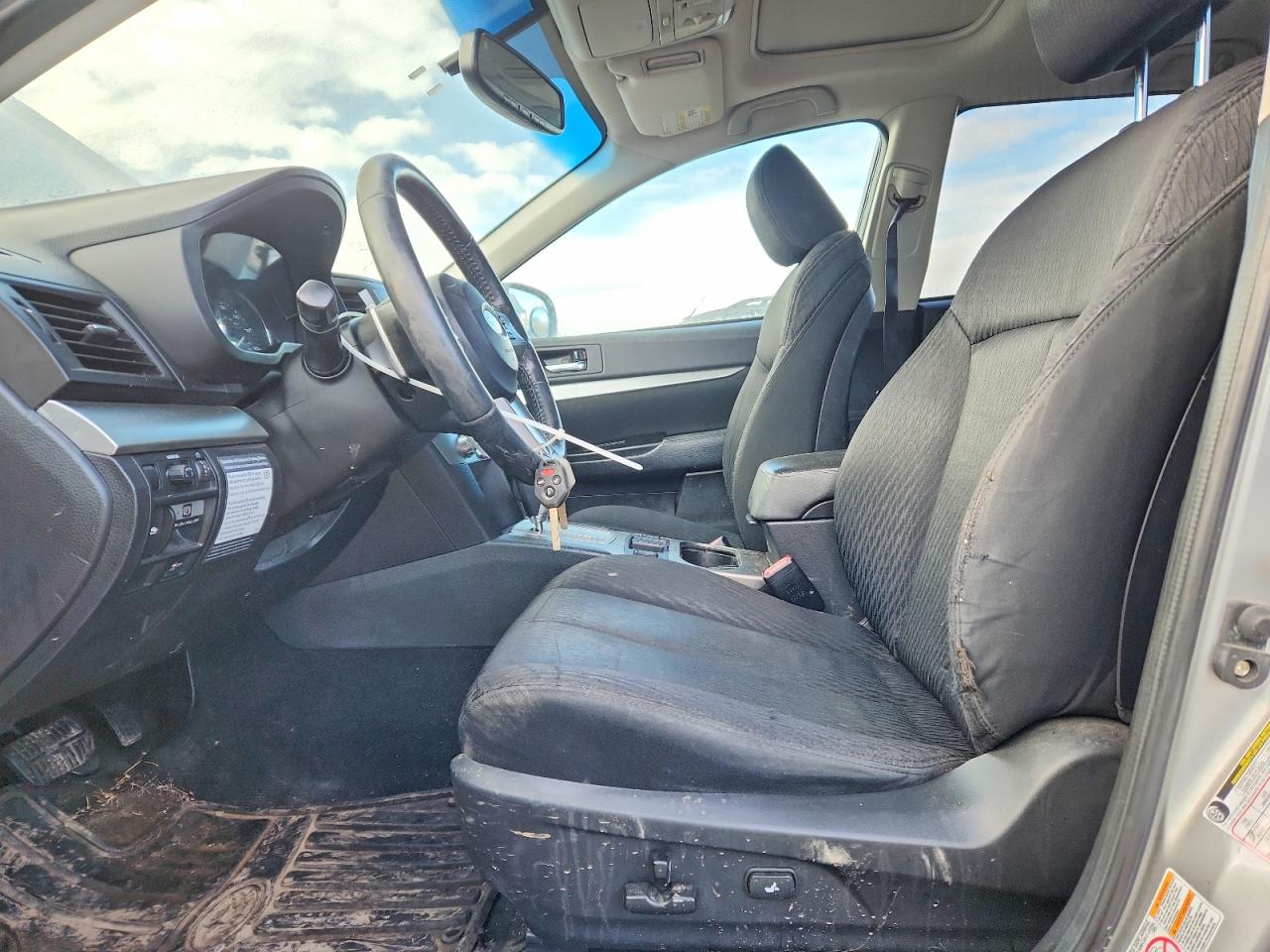 2011 SUBARU OUTBACK 2.5I PREMIUM photo 13