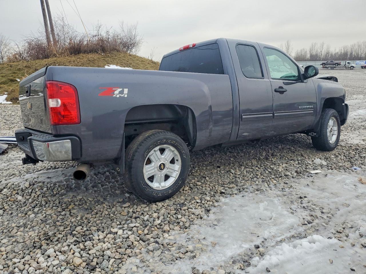 2010 CHEVROLET SILVERADO K1500 LT photo 3
