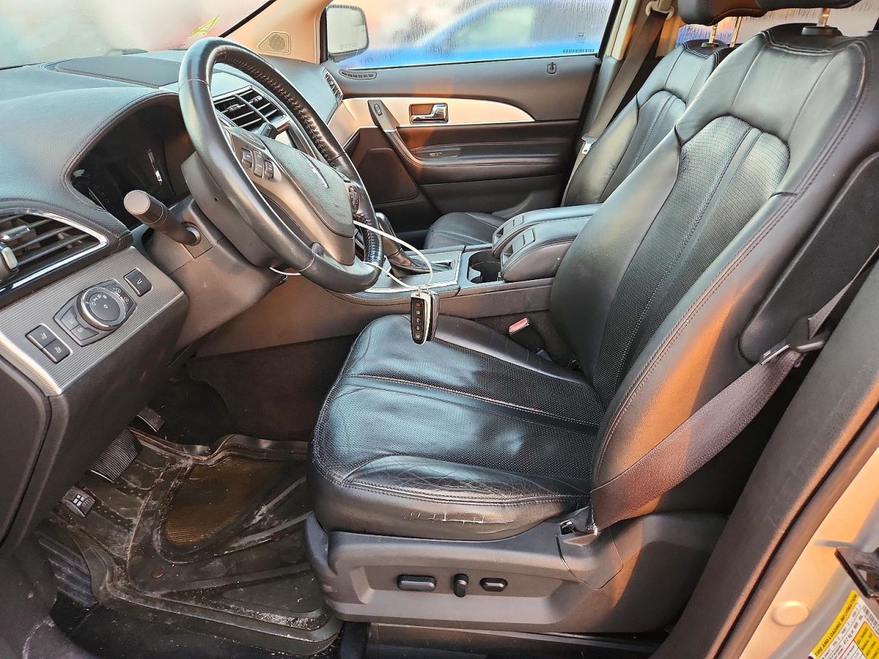 2011 LINCOLN MKX photo 7