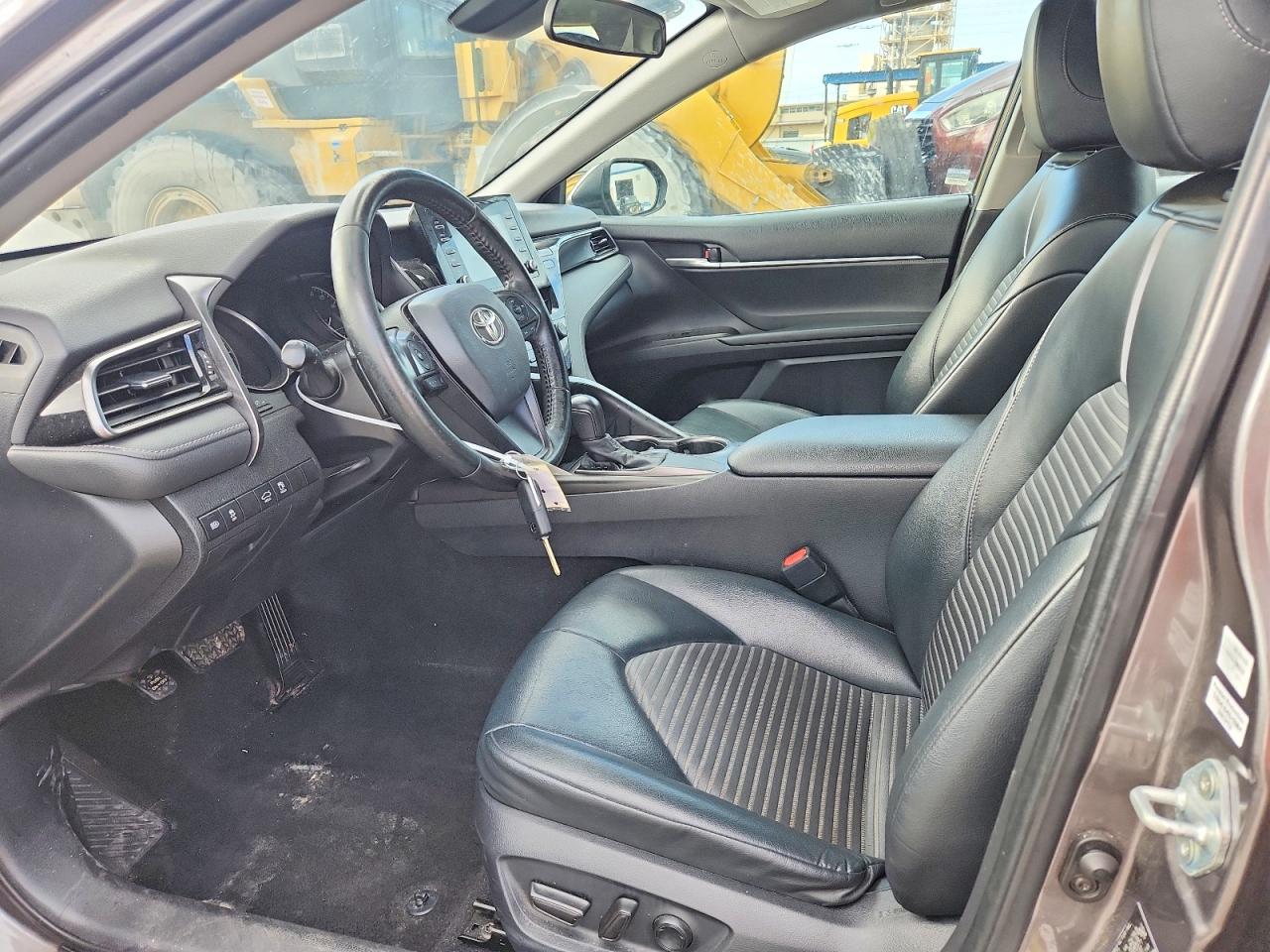 2021 TOYOTA CAMRY SE photo 13
