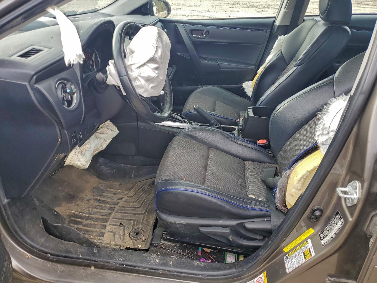 2018 TOYOTA COROLLA L photo 7