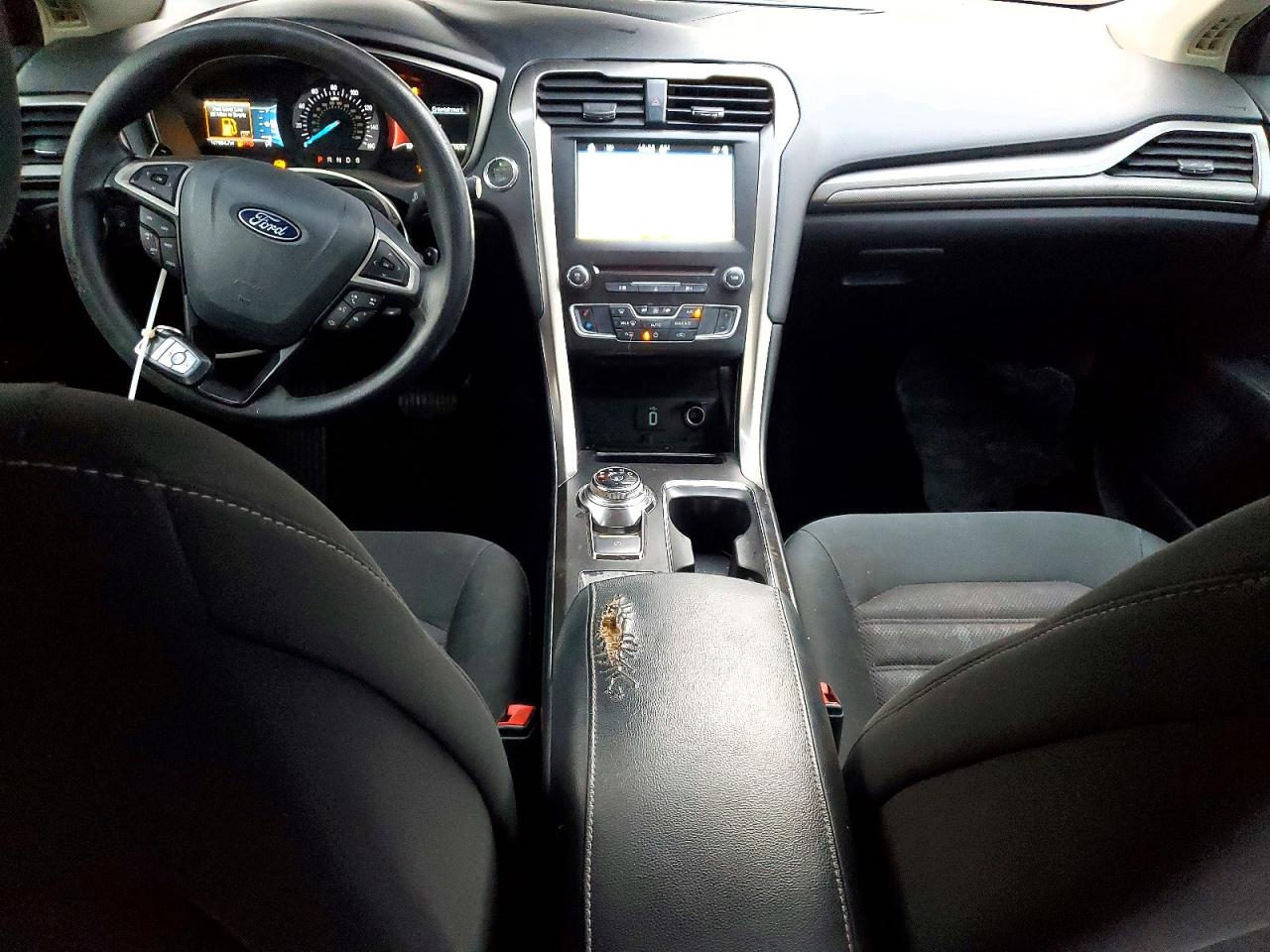 2018 FORD FUSION SE photo 8