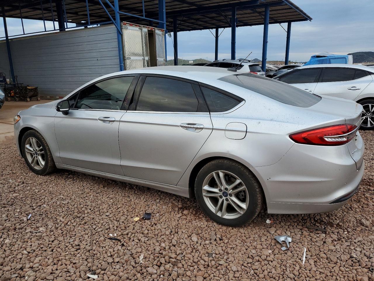 2018 FORD FUSION SE photo 2