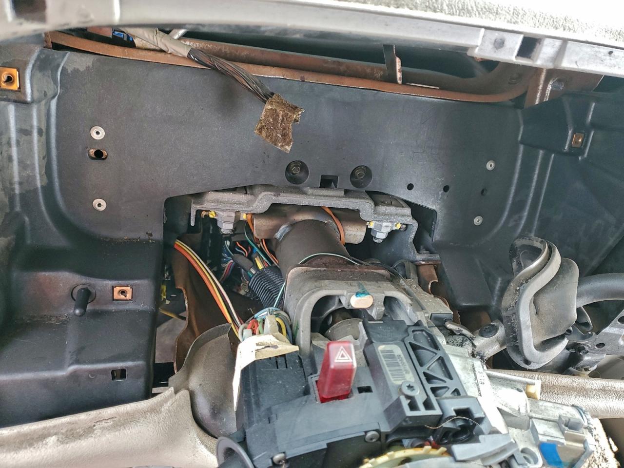 2002 CHEVROLET SUBURBAN K1500 photo 9