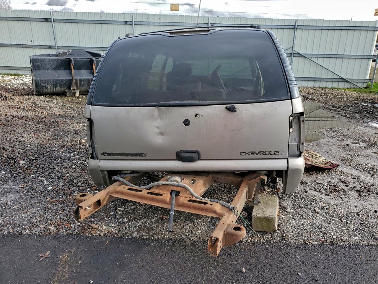 2002 CHEVROLET SUBURBAN K1500 photo 6