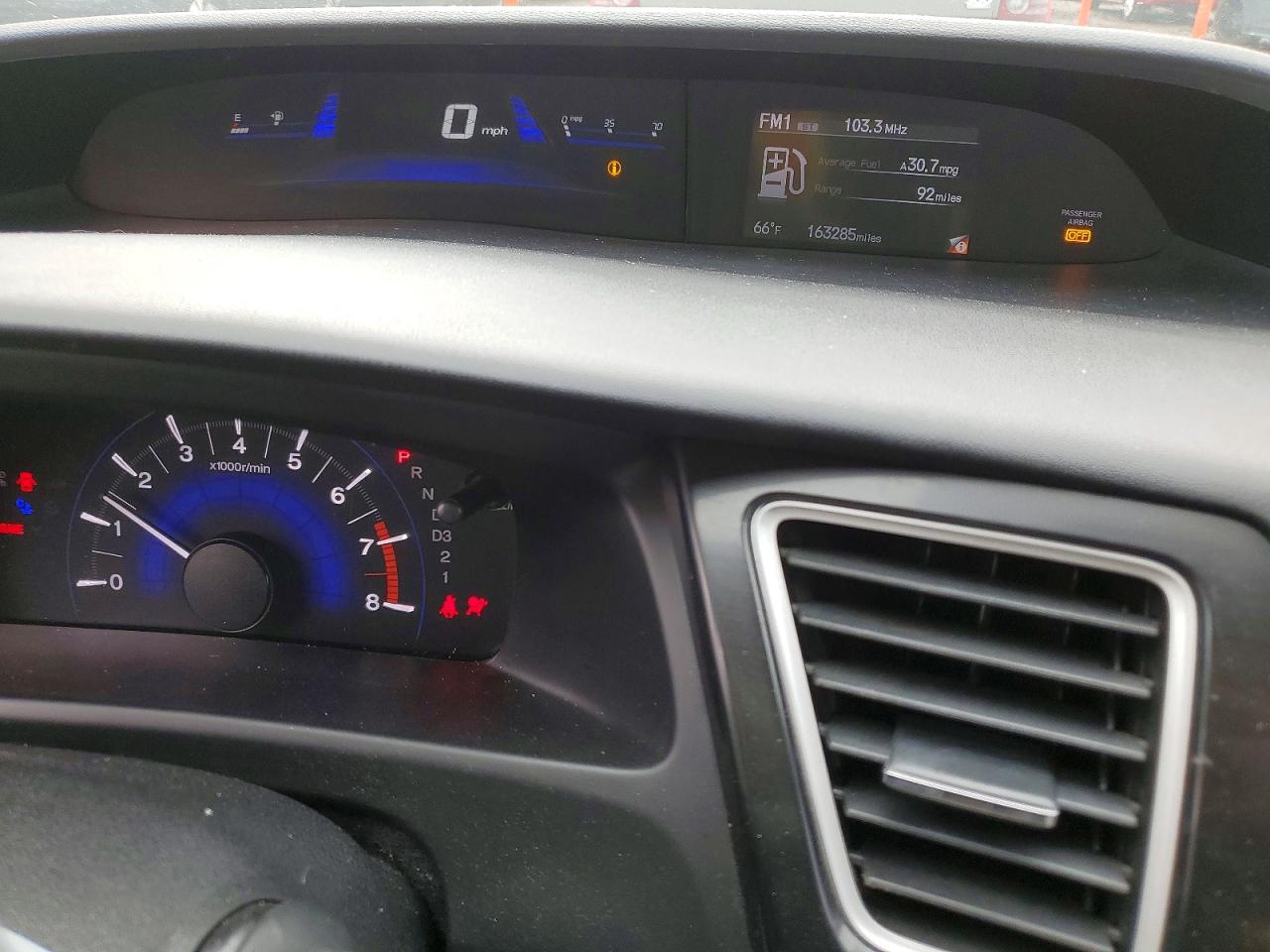 2013 HONDA CIVIC LX photo 9