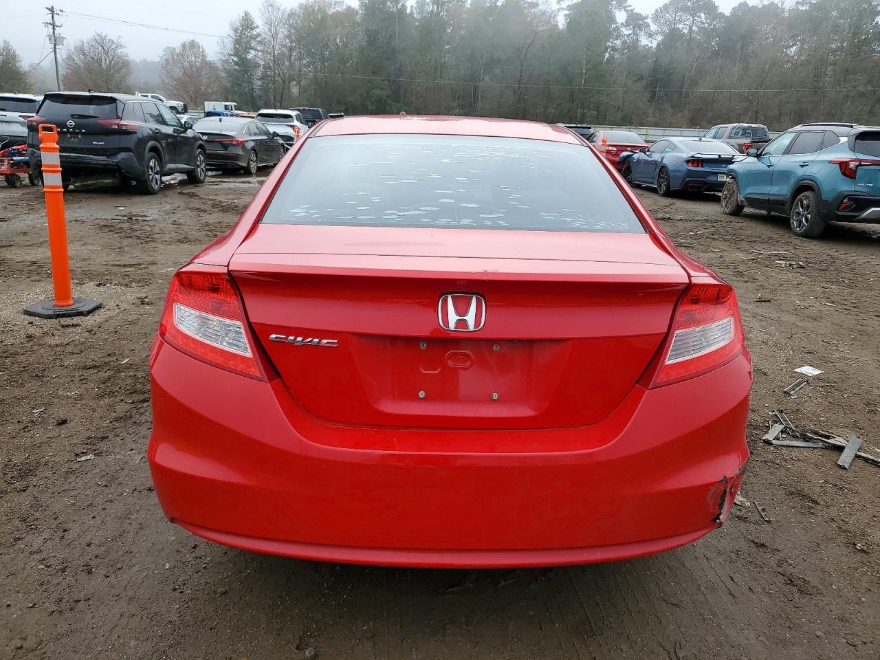 2013 HONDA CIVIC LX photo 6