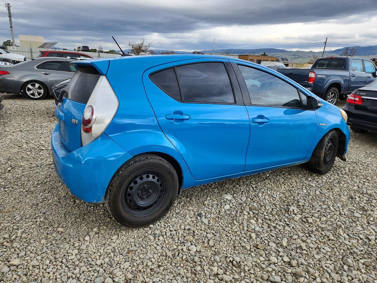2012 TOYOTA PRIUS C photo 3