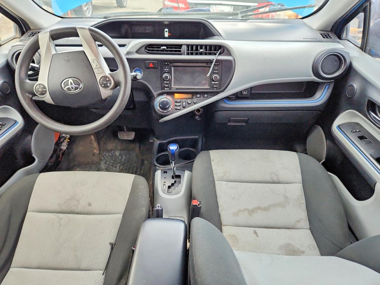 2012 TOYOTA PRIUS C photo 8