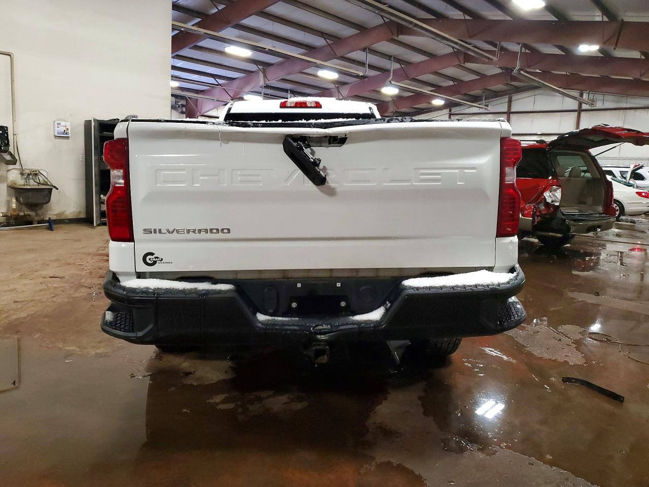2025 CHEVROLET SILVERADO C1500 photo 6