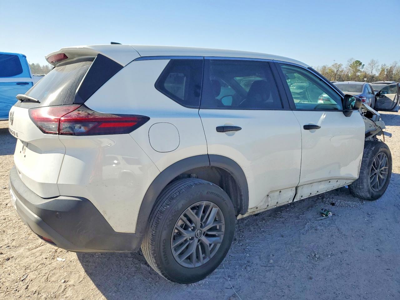 2023 NISSAN ROGUE S photo 3