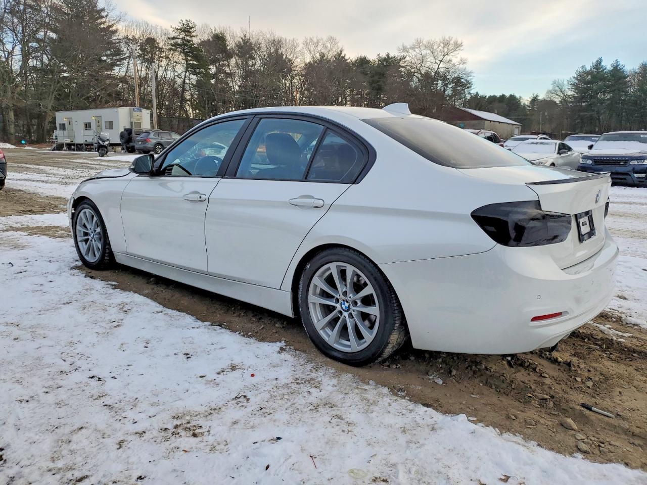 2017 BMW 320 XI photo 3