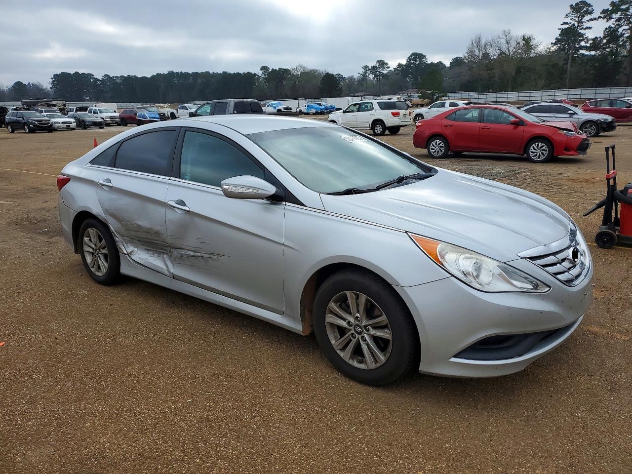 2014 HYUNDAI SONATA GLS photo 4