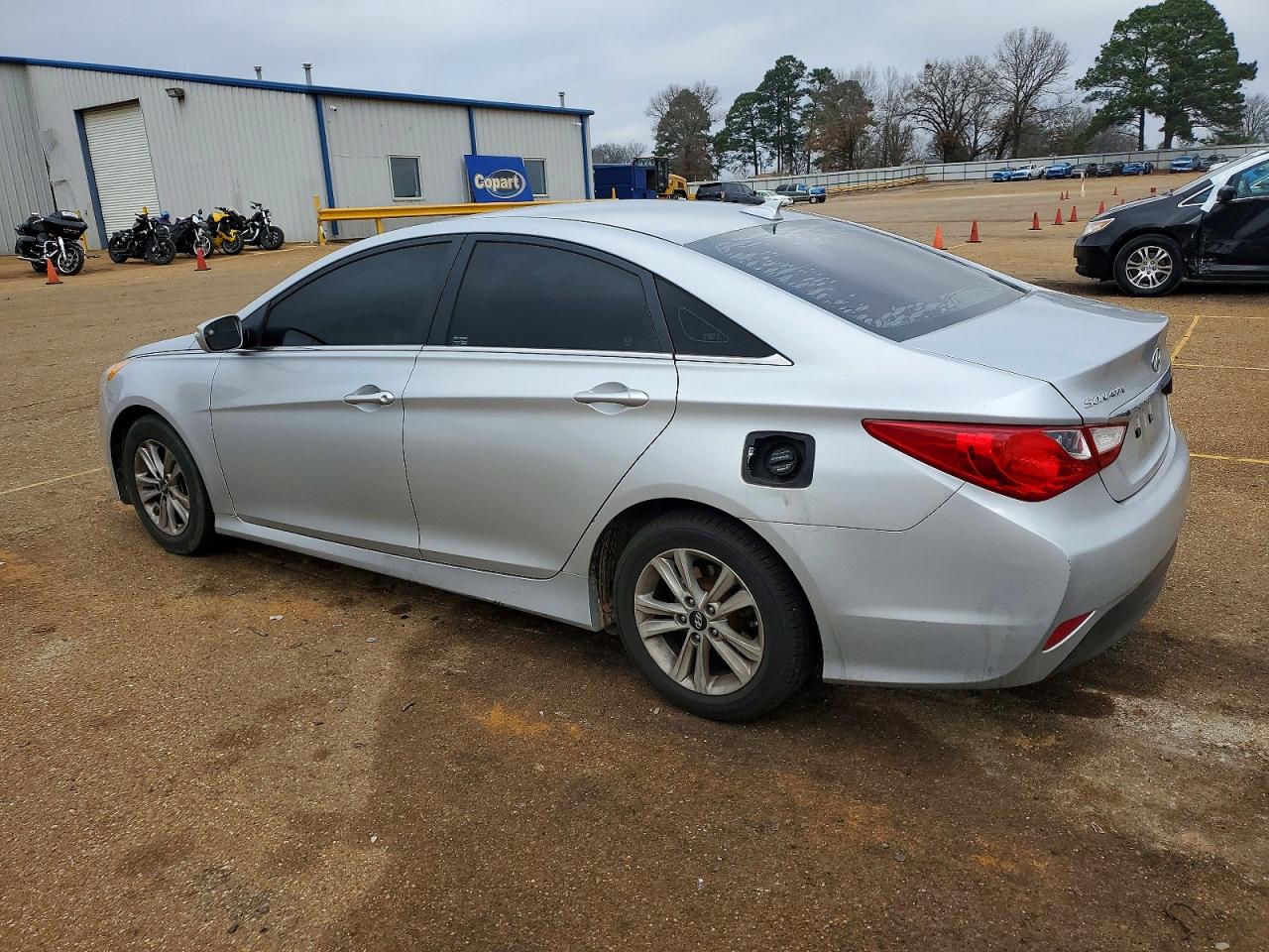 2014 HYUNDAI SONATA GLS photo 2