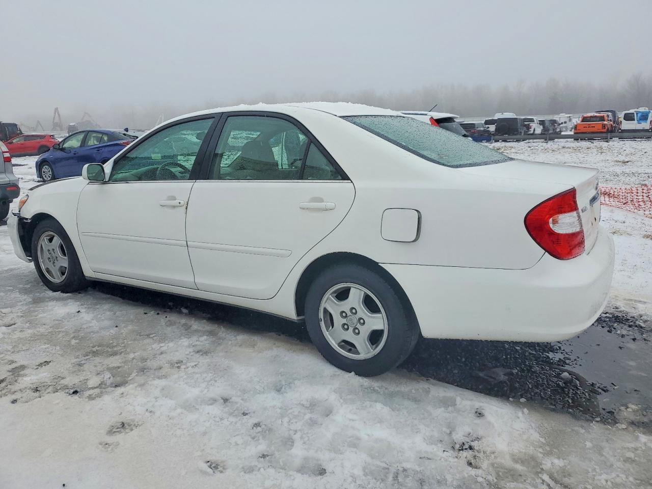2003 TOYOTA CAMRY photo 2