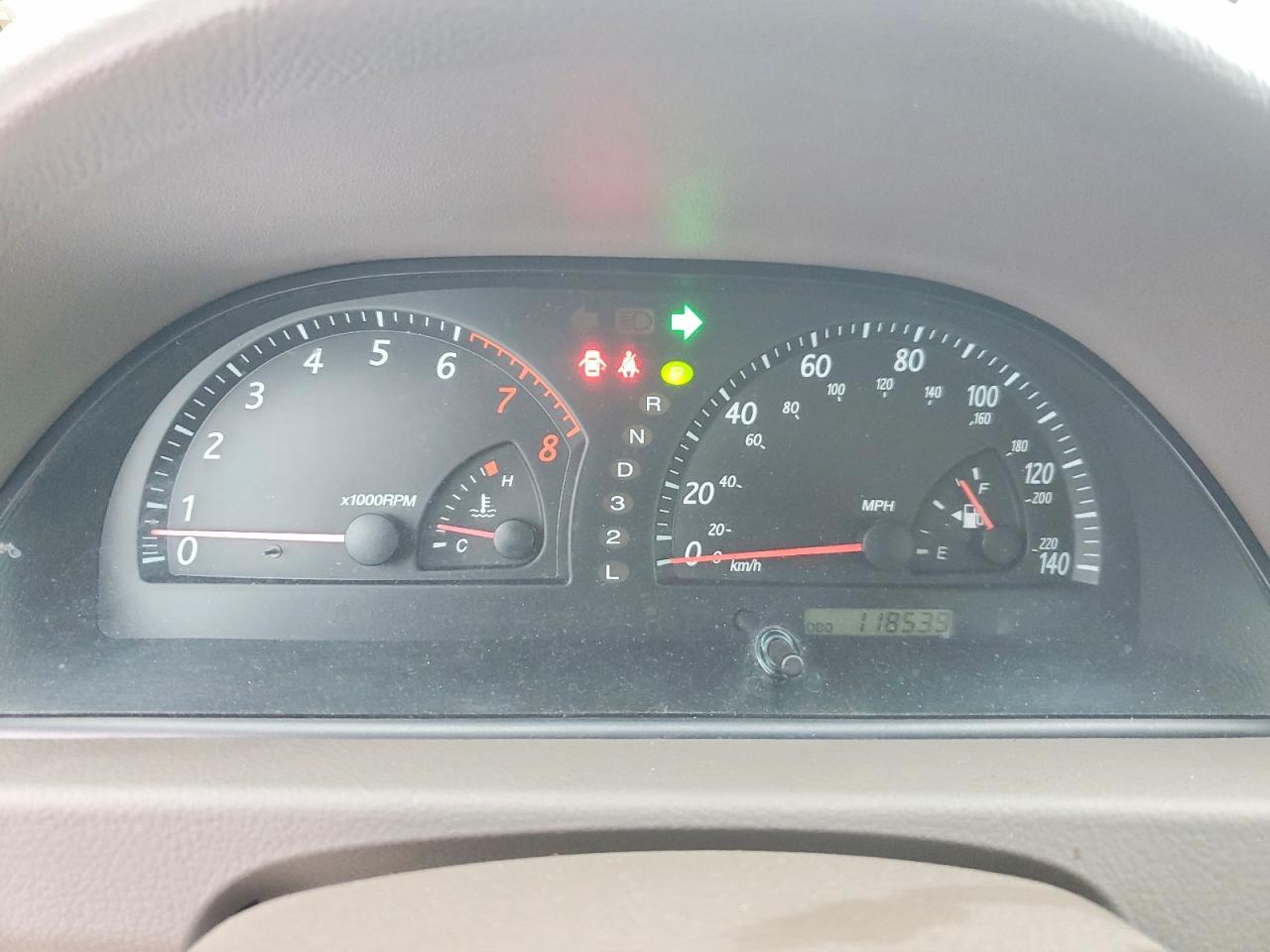 2003 TOYOTA CAMRY photo 9