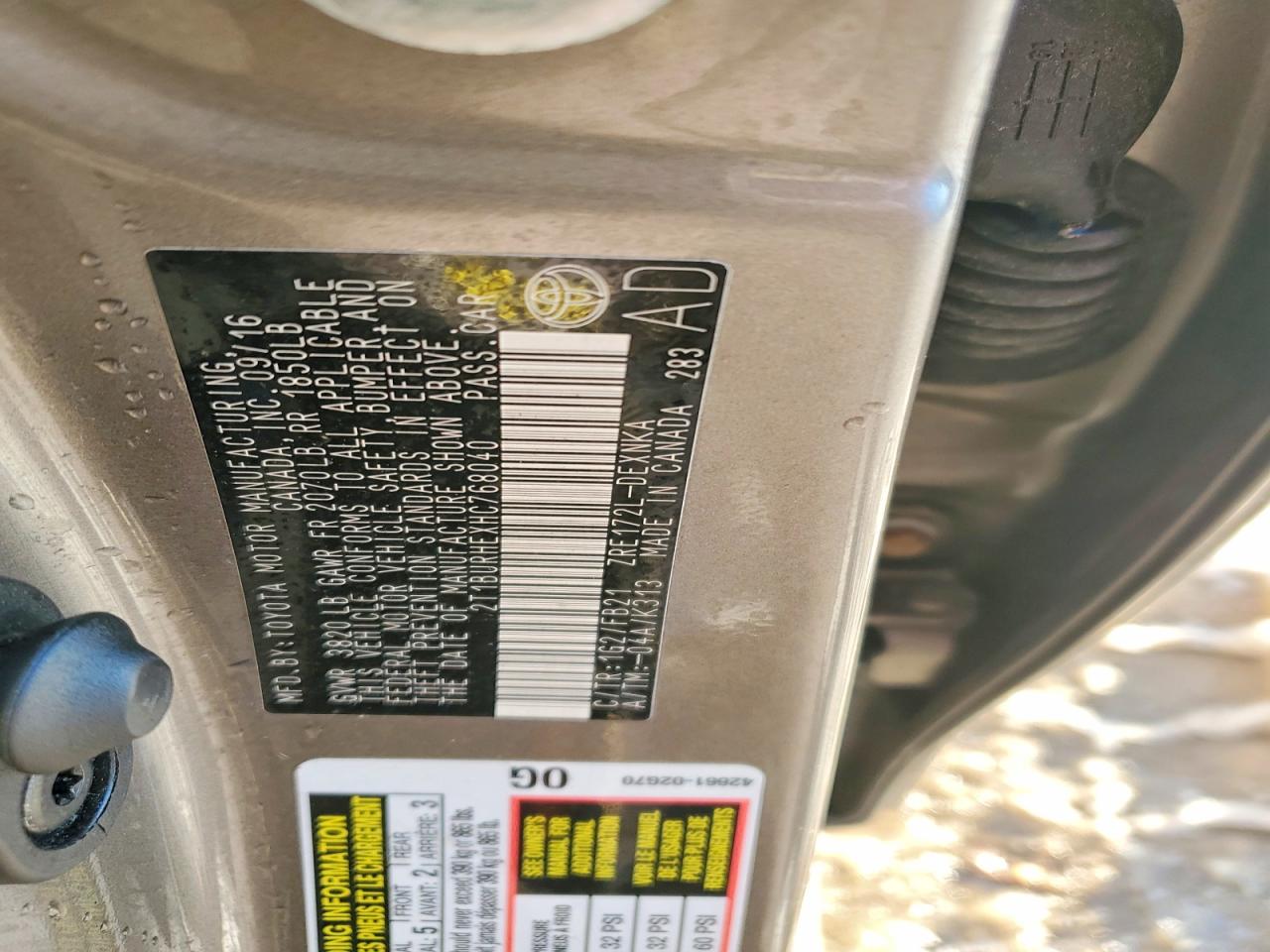 2017 TOYOTA COROLLA L photo 12