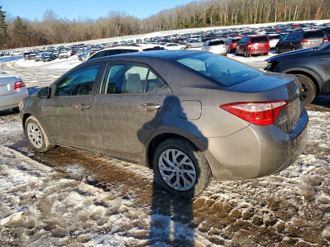 2017 TOYOTA COROLLA L photo 2