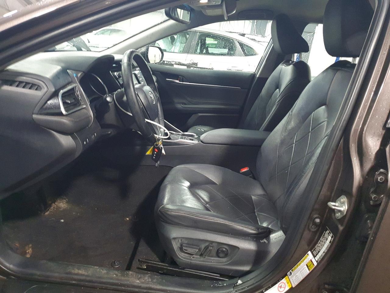 2018 TOYOTA CAMRY L photo 7