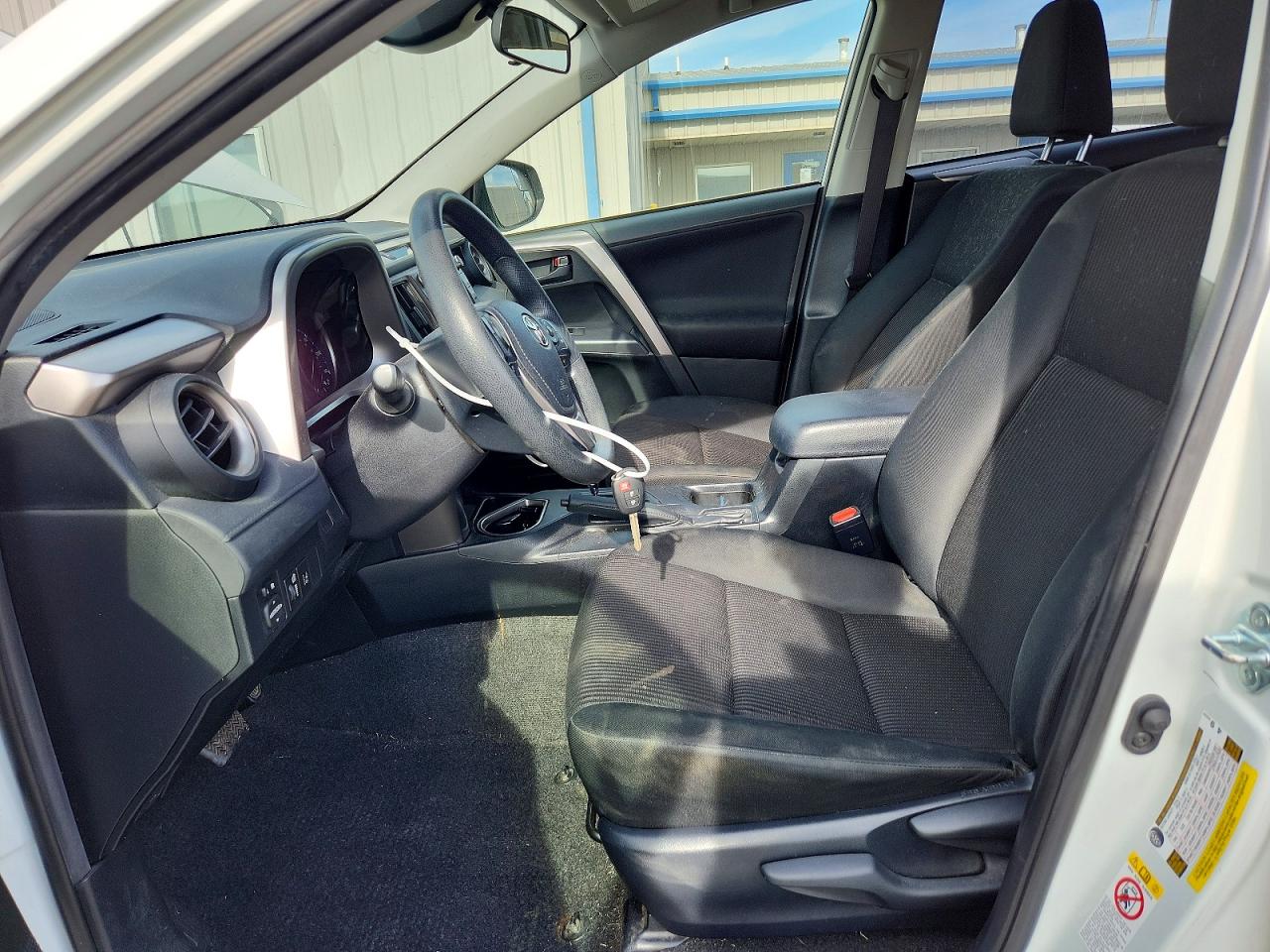 2018 TOYOTA RAV4 LE photo 7